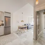 Апартаменти Sea View Paradize