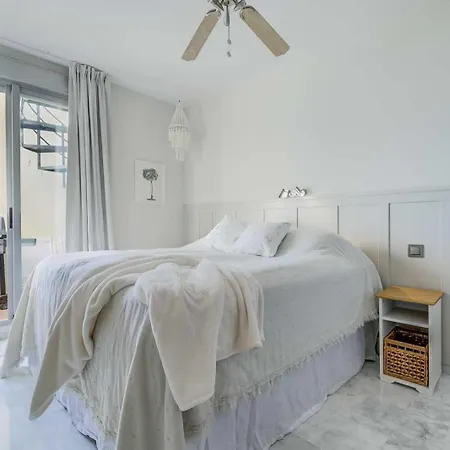 Sea View Paradize 아파트 *